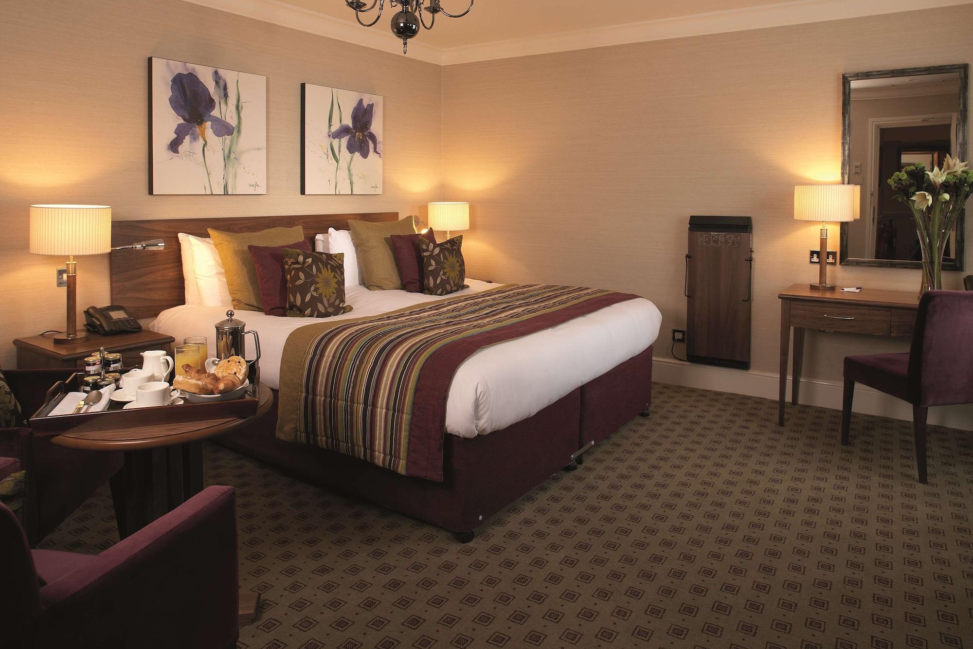 The Bull Hotel; Sure Hotel Collection By Best Western Peterborough Quarto foto