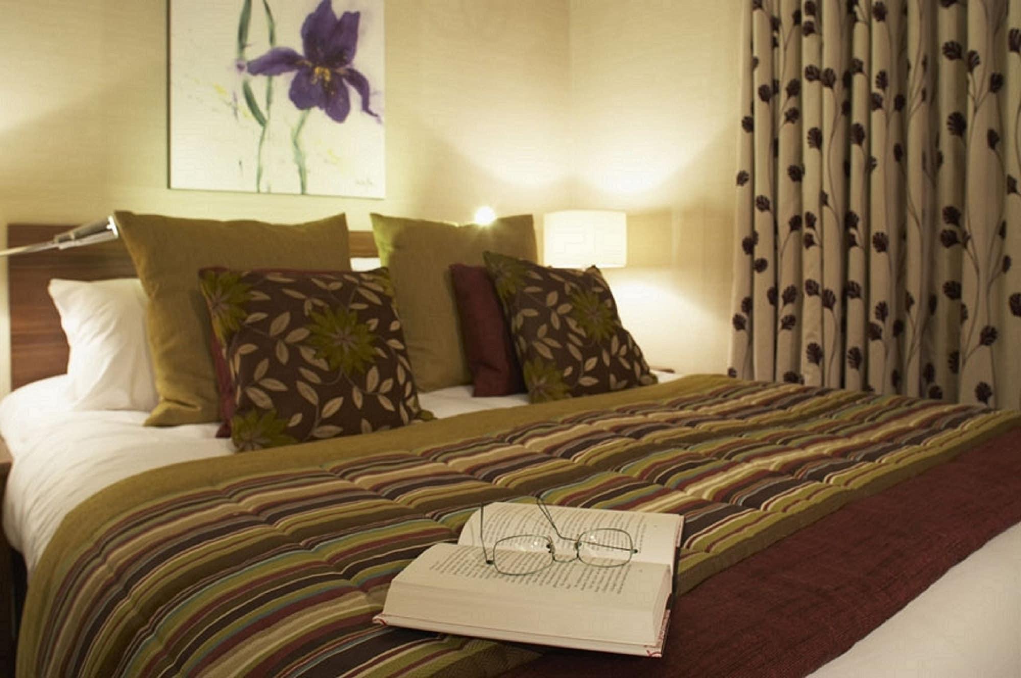 The Bull Hotel; Sure Hotel Collection By Best Western Peterborough Quarto foto