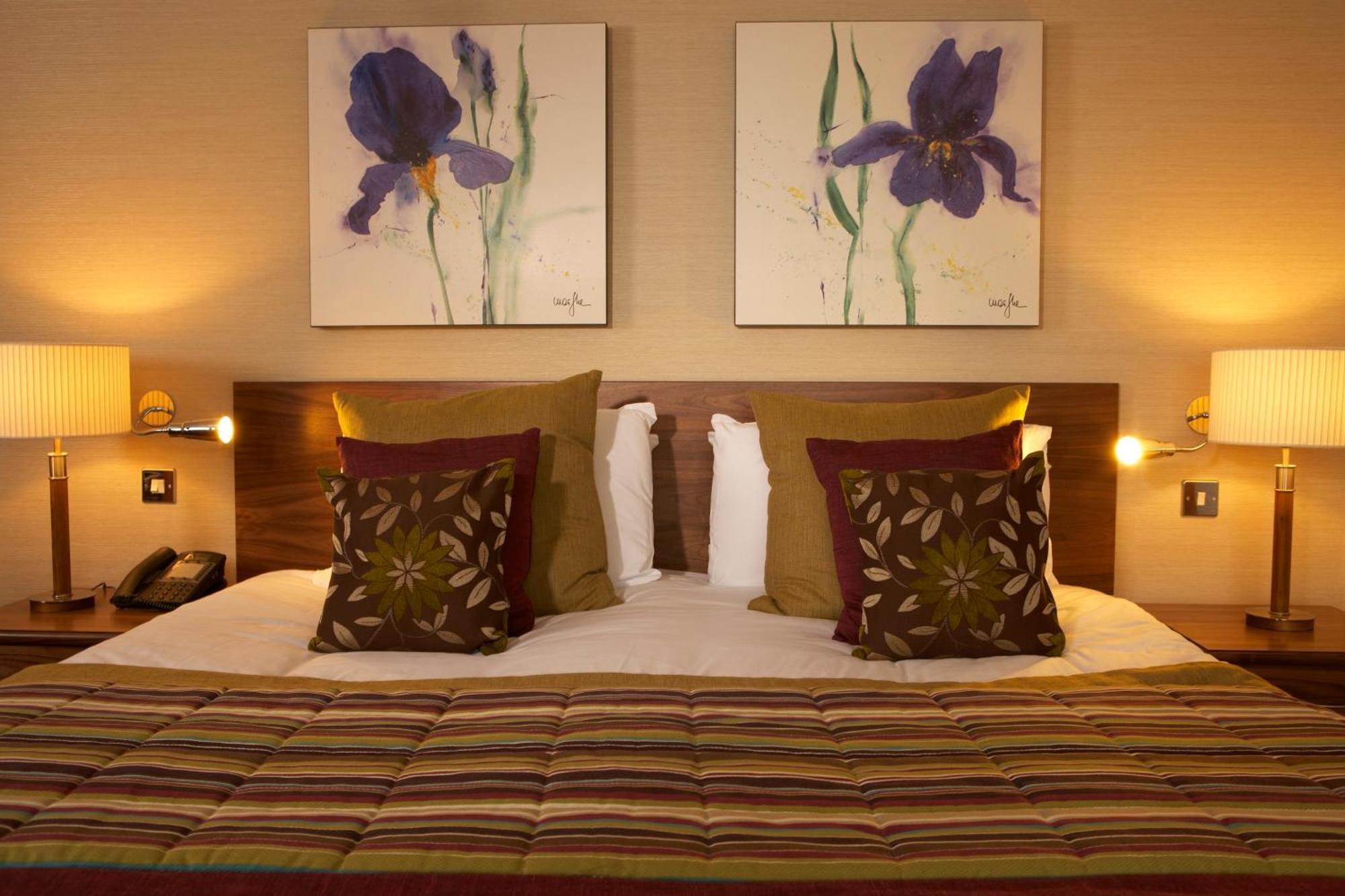 The Bull Hotel; Sure Hotel Collection By Best Western Peterborough Exterior foto